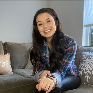 MAKE AN OFFER- everything must go!🛍☺️